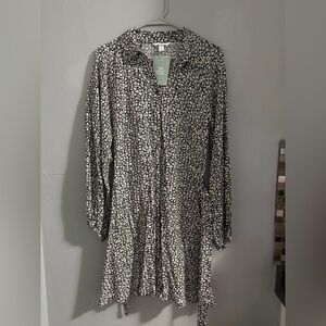 H&M Monochrome Floral Long Sleeve Dress